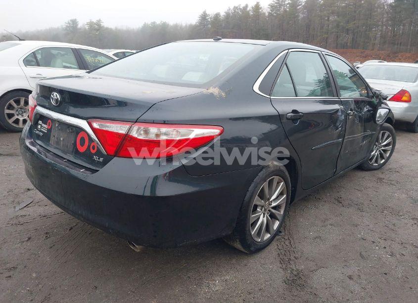 Photo 4 of 2016 Toyota Camry XLE (VIN 4T4BF1FK3GR543689)