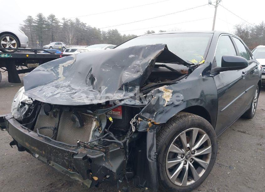 Photo 6 of 2016 Toyota Camry XLE (VIN 4T4BF1FK3GR543689)