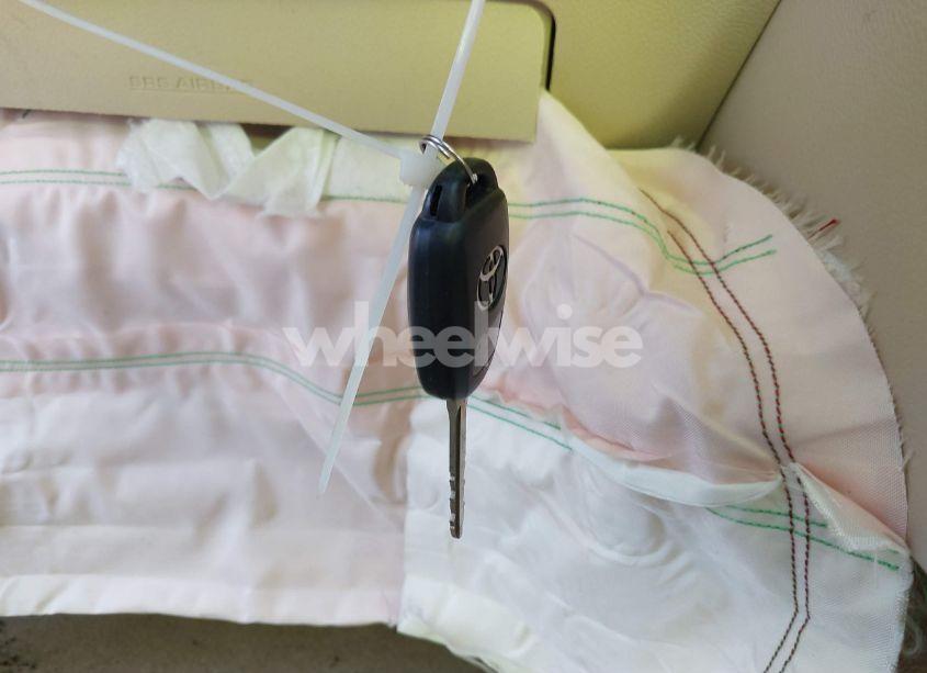 Photo 11 of 2016 Toyota Camry LE (VIN 4T4BF1FK3GR546611)