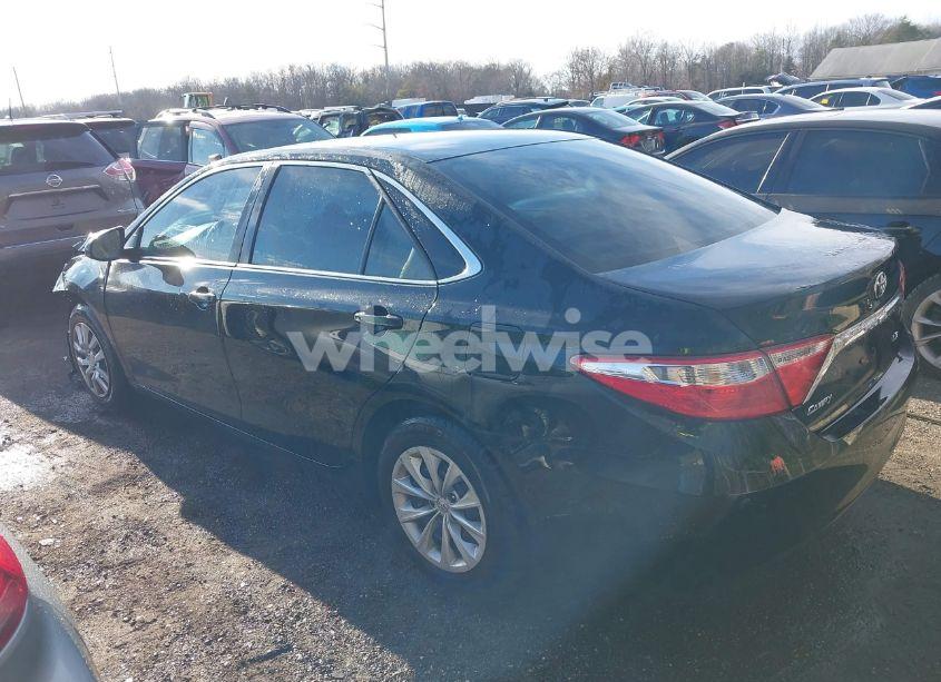 Photo 3 of 2016 Toyota Camry LE (VIN 4T4BF1FK3GR546611)
