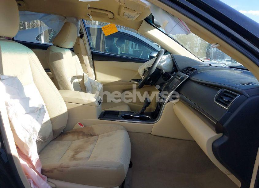 Photo 5 of 2016 Toyota Camry LE (VIN 4T4BF1FK3GR546611)