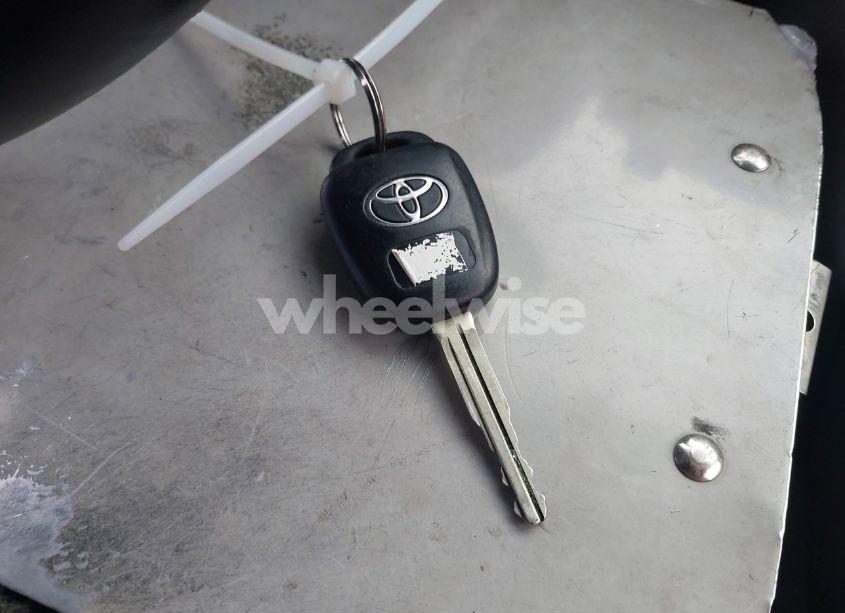 Photo 11 of 2016 Toyota Camry LE (VIN 4T4BF1FK3GR546978)