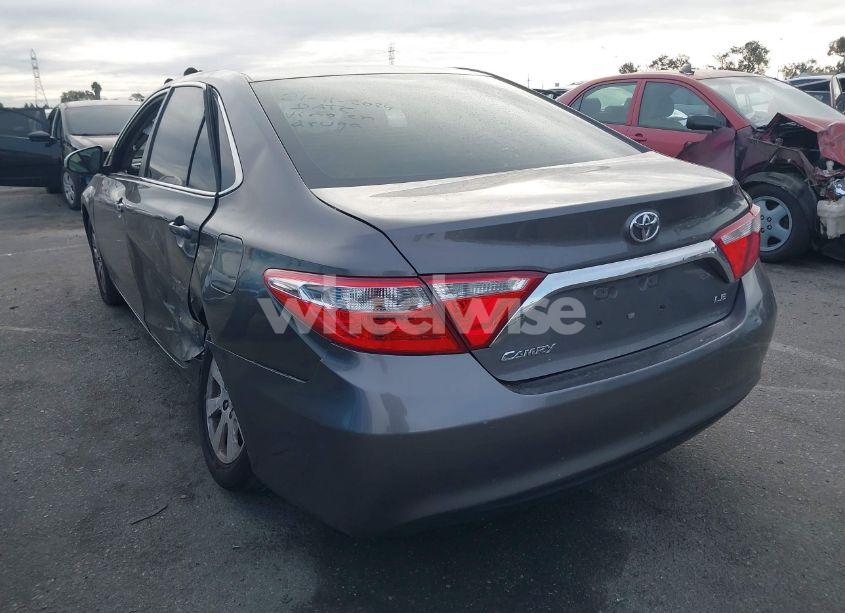 Photo 3 of 2016 Toyota Camry LE (VIN 4T4BF1FK3GR546978)