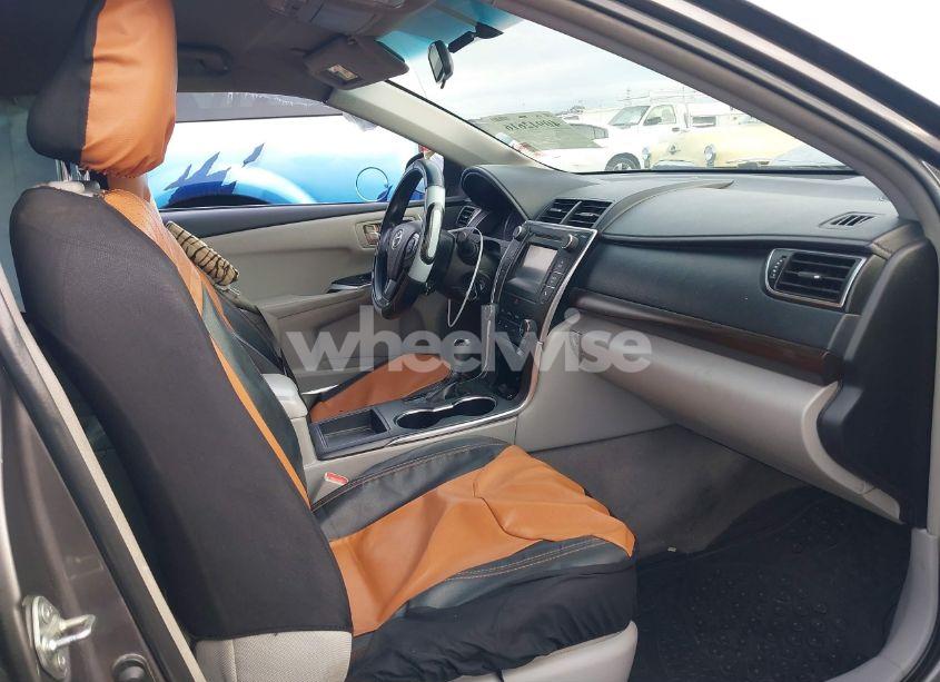 Photo 5 of 2016 Toyota Camry LE (VIN 4T4BF1FK3GR546978)