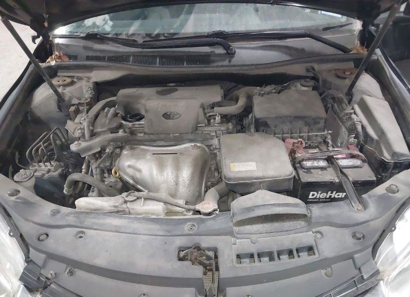 Photo 10 of 2016 Toyota Camry LE (VIN 4T4BF1FK3GR547984)