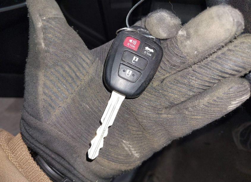 Photo 11 of 2016 Toyota Camry LE (VIN 4T4BF1FK3GR547984)