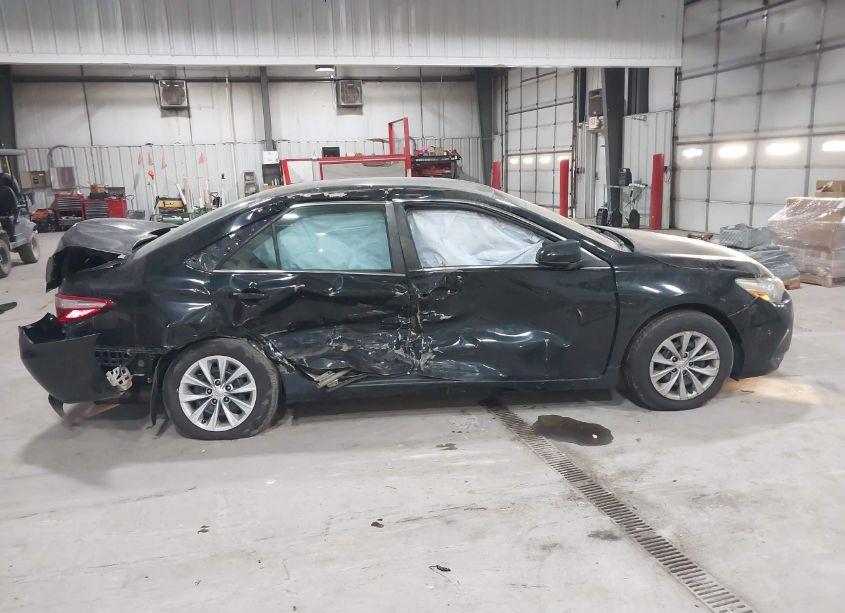 Photo 14 of 2016 Toyota Camry LE (VIN 4T4BF1FK3GR547984)