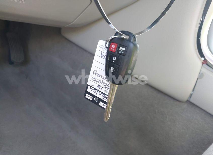 Photo 11 of 2016 Toyota Camry LE (VIN 4T4BF1FK3GR562792)