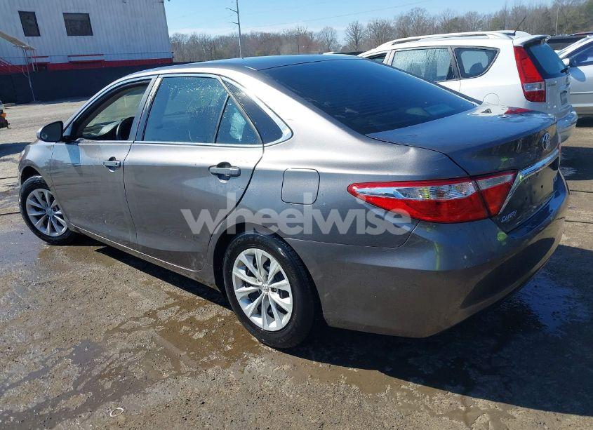 Photo 3 of 2016 Toyota Camry LE (VIN 4T4BF1FK3GR562792)
