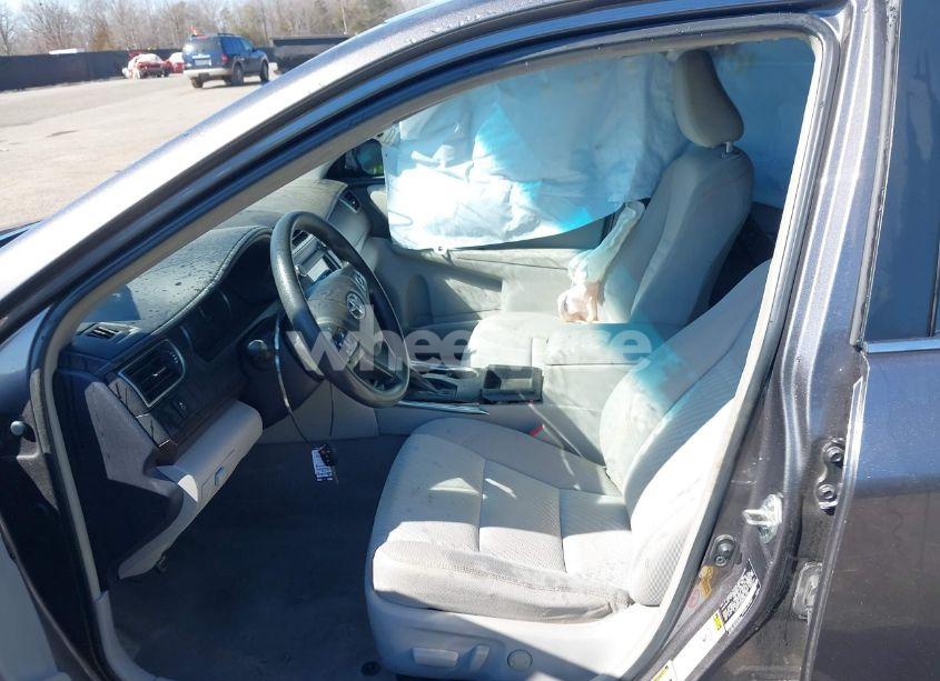 Photo 5 of 2016 Toyota Camry LE (VIN 4T4BF1FK3GR562792)