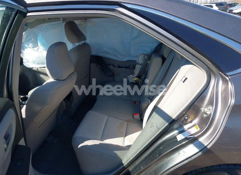 Photo 8 of 2016 Toyota Camry LE (VIN 4T4BF1FK3GR562792)