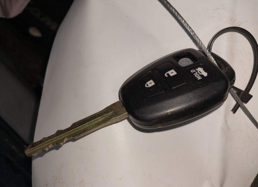 Photo 11 of 2016 Toyota Camry LE (VIN 4T4BF1FK3GR564168)