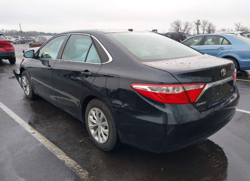 Photo 3 of 2016 Toyota Camry LE (VIN 4T4BF1FK3GR564168)