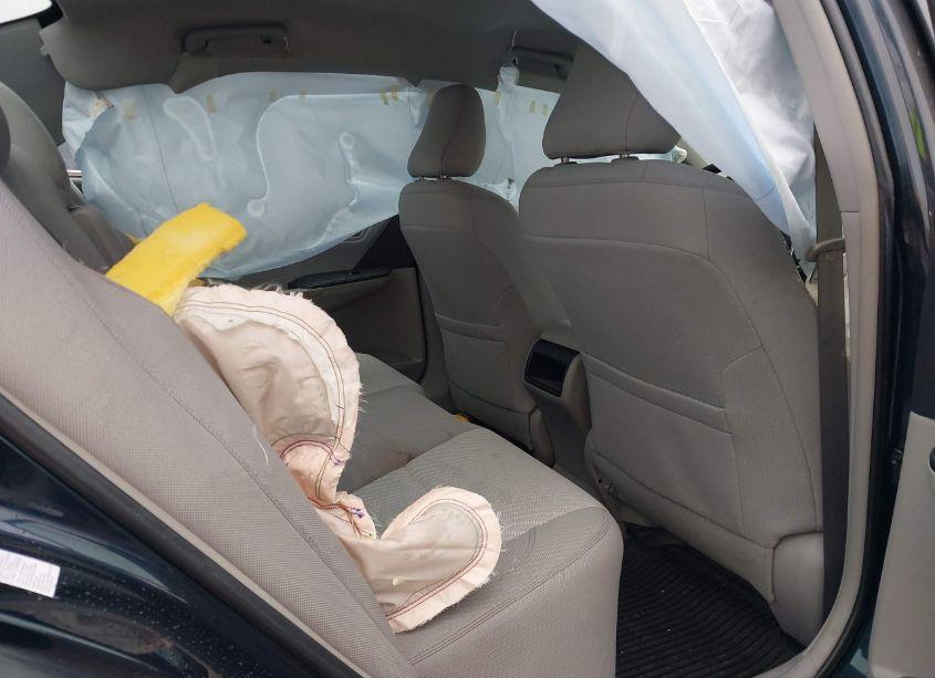 Photo 8 of 2016 Toyota Camry LE (VIN 4T4BF1FK3GR564168)