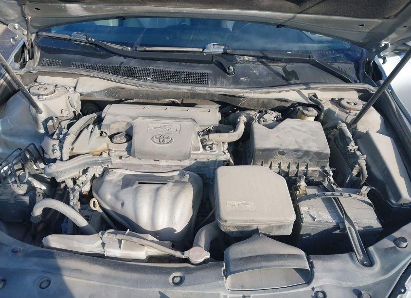 Photo 10 of 2016 Toyota Camry LE (VIN 4T4BF1FK3GR567877)