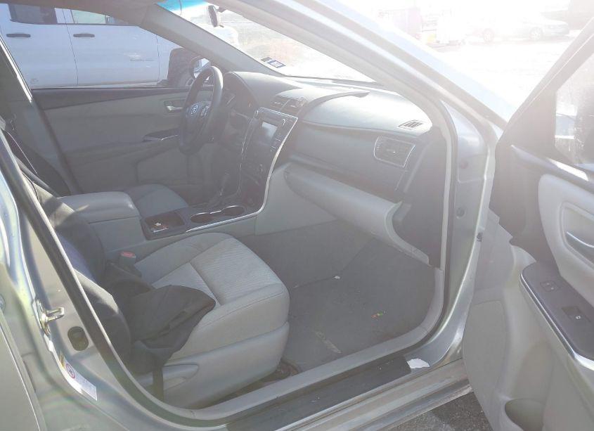 Photo 5 of 2016 Toyota Camry LE (VIN 4T4BF1FK3GR567877)