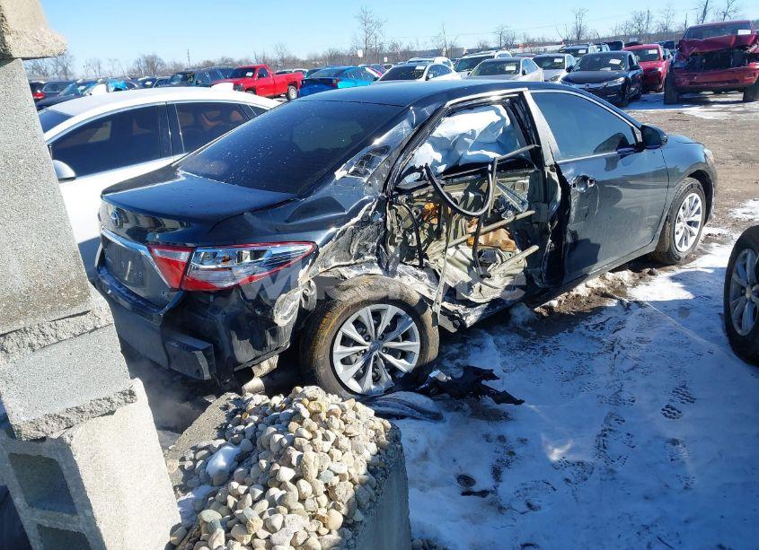 Photo 4 of 2016 Toyota Camry LE (VIN 4T4BF1FK3GR570892)