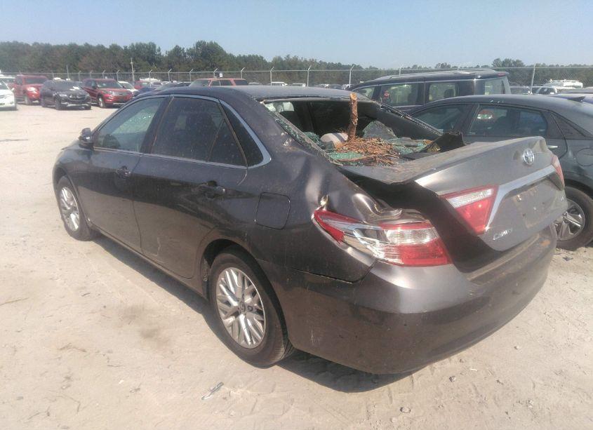 Photo 3 of 2016 Toyota Camry LE (VIN 4T4BF1FK3GR574733)