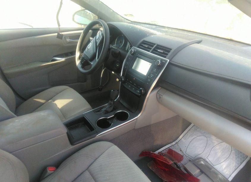 Photo 5 of 2016 Toyota Camry LE (VIN 4T4BF1FK3GR574733)