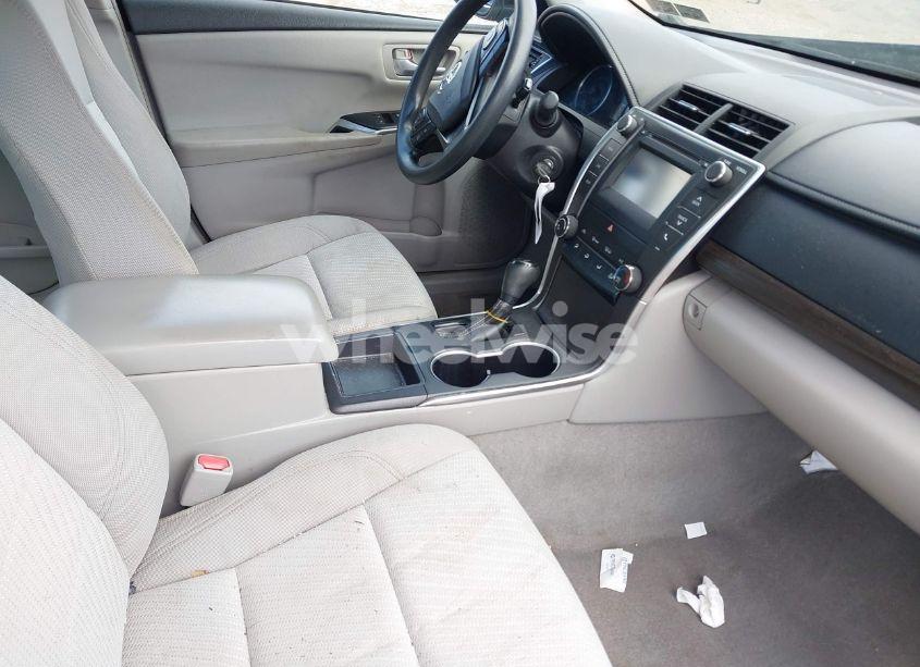 Photo 5 of 2016 Toyota Camry LE/SE/XLE/XSE (VIN 4T4BF1FK3GR583836)