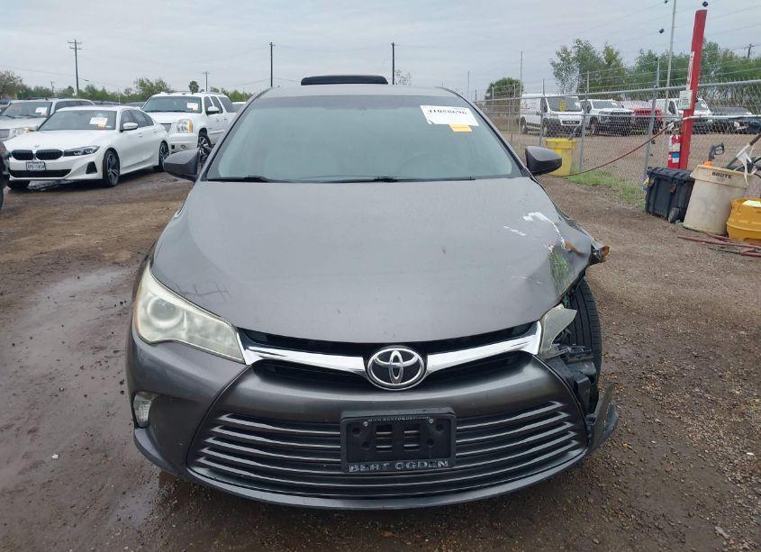 Photo 12 of 2016 Toyota Camry LE (VIN 4T4BF1FK3GR584162)