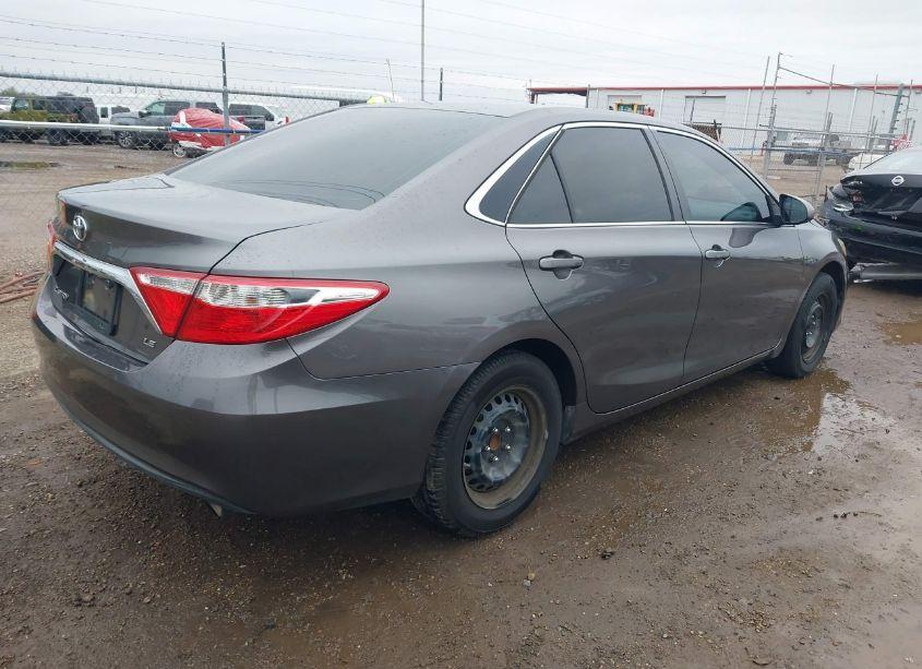 Photo 4 of 2016 Toyota Camry LE (VIN 4T4BF1FK3GR584162)