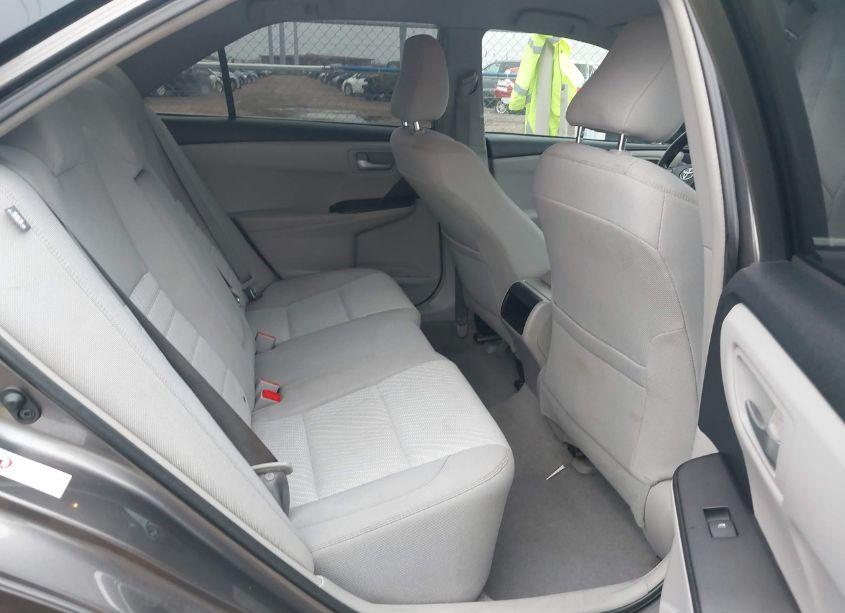 Photo 8 of 2016 Toyota Camry LE (VIN 4T4BF1FK3GR584162)