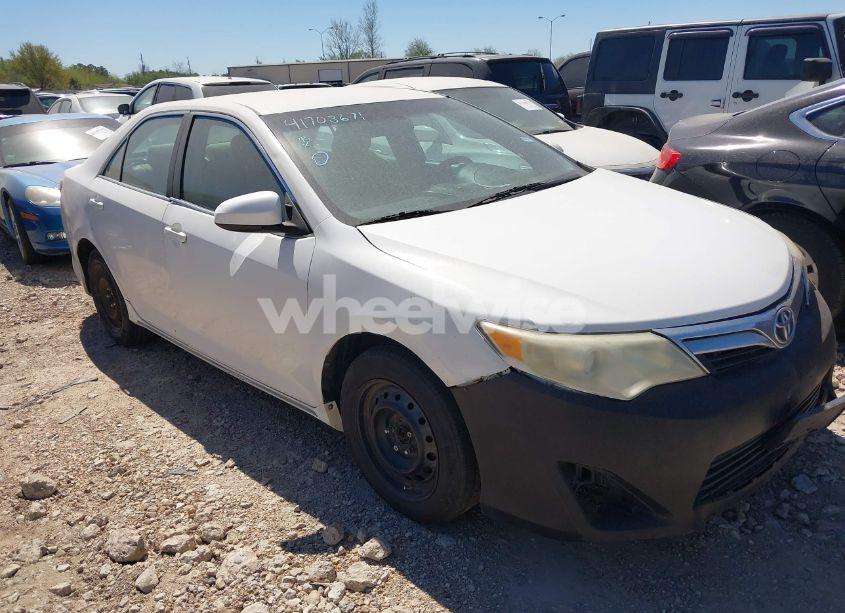 2012 Toyota Camry LE (VIN 4T4BF1FK4CR199154) main photo