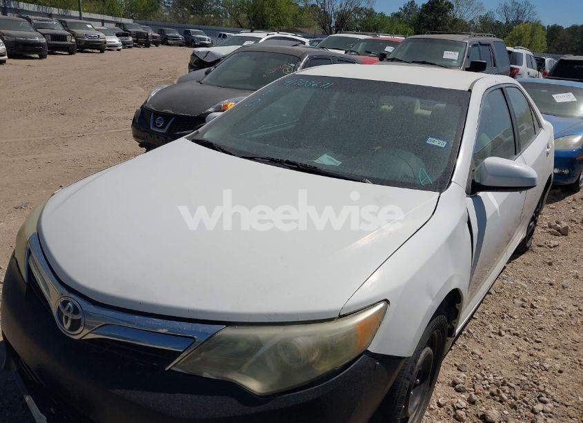 Photo 2 of 2012 Toyota Camry LE (VIN 4T4BF1FK4CR199154)