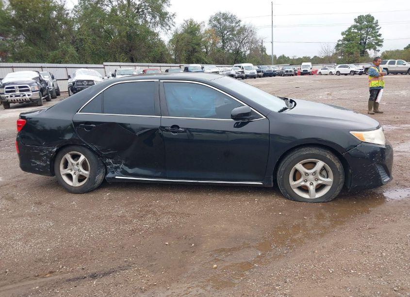 Photo 13 of 2012 Toyota Camry LE (VIN 4T4BF1FK4CR226336)