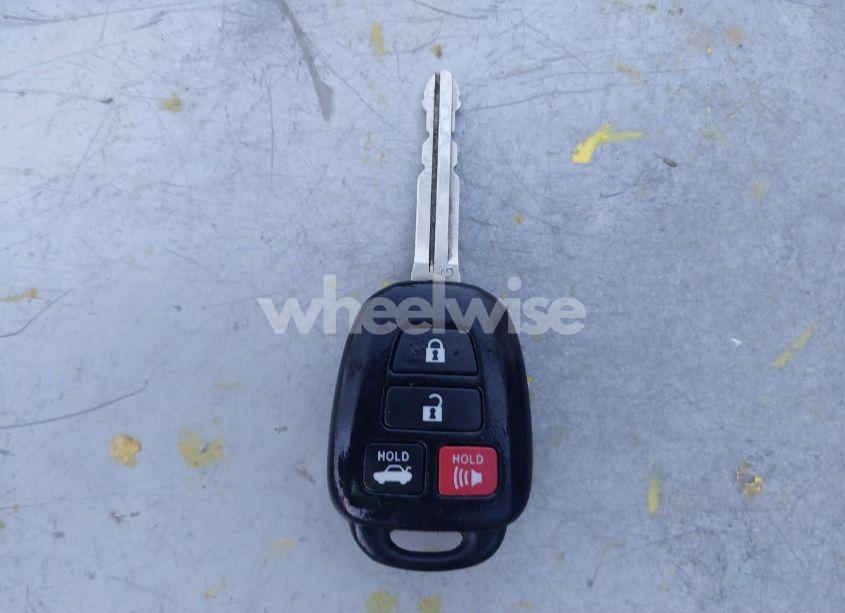 Photo 11 of 2012 Toyota Camry XLE (VIN 4T4BF1FK4CR232475)