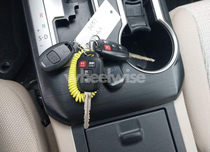 Photo 11 of 2012 Toyota Camry LE (VIN 4T4BF1FK4CR240205)