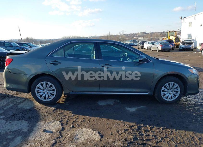 Photo 12 of 2013 Toyota Camry LE (VIN 4T4BF1FK4DR297134)
