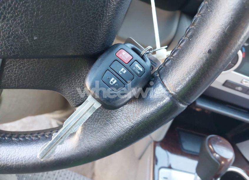 Photo 11 of 2013 Toyota Camry XLE (VIN 4T4BF1FK4DR305040)