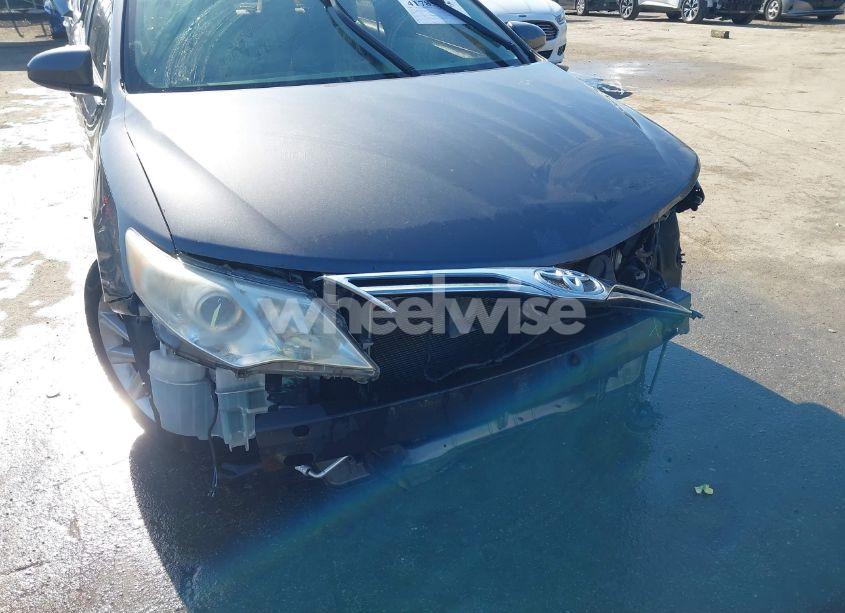 Photo 18 of 2013 Toyota Camry XLE (VIN 4T4BF1FK4DR305040)