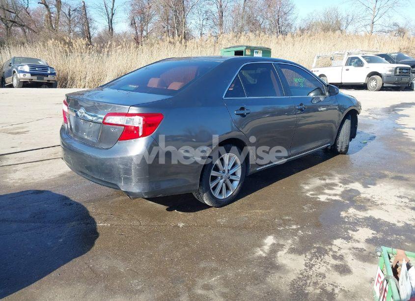 Photo 4 of 2013 Toyota Camry XLE (VIN 4T4BF1FK4DR305040)