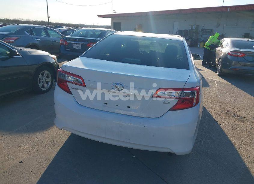 Photo 17 of 2013 Toyota Camry LE (VIN 4T4BF1FK4DR313218)