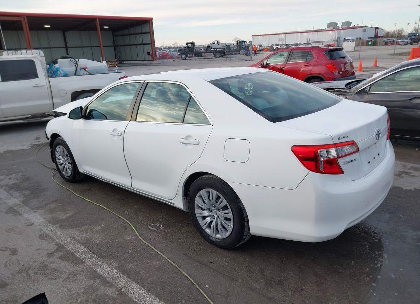Photo 3 of 2013 Toyota Camry LE (VIN 4T4BF1FK4DR326261)