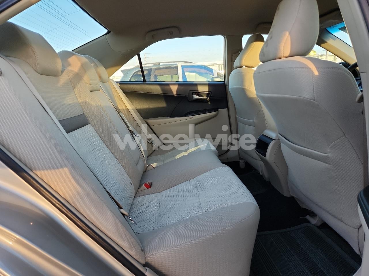 Photo 10 of 2013 TOYOTA CAMRY L (VIN 4T4BF1FK4DR334814)