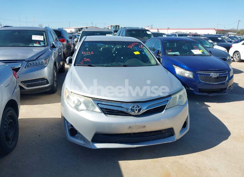 Photo 6 of 2014 Toyota Camry LE (VIN 4T4BF1FK4ER340016)