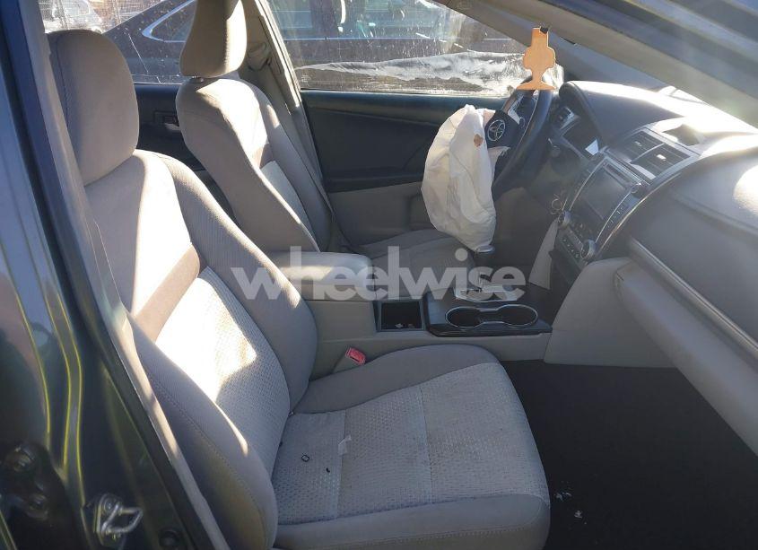 Photo 5 of 2014 Toyota Camry L (VIN 4T4BF1FK4ER348794)