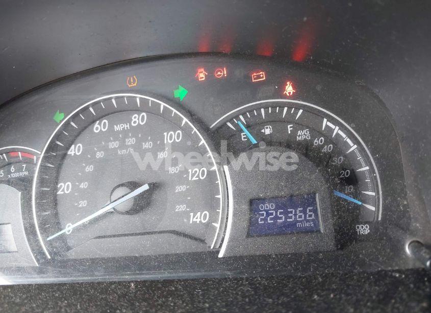 Photo 15 of 2014 Toyota Camry LE (VIN 4T4BF1FK4ER369337)