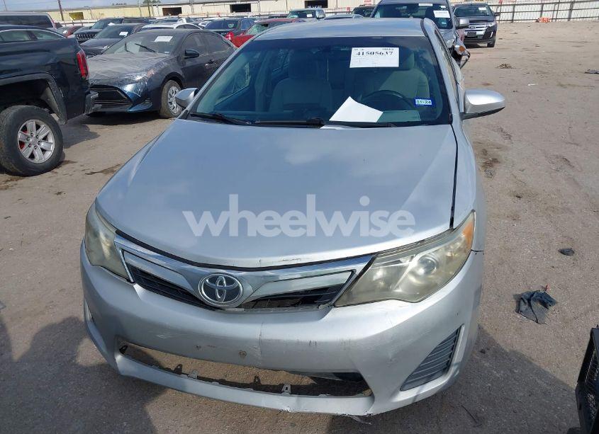 Photo 6 of 2014 Toyota Camry LE (VIN 4T4BF1FK4ER369337)