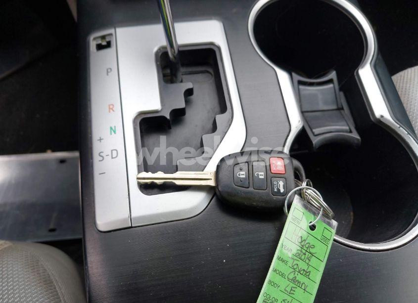 Photo 11 of 2014 Toyota Camry LE (VIN 4T4BF1FK4ER369676)