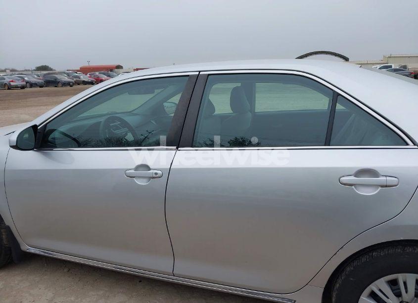 Photo 14 of 2014 Toyota Camry LE (VIN 4T4BF1FK4ER369676)