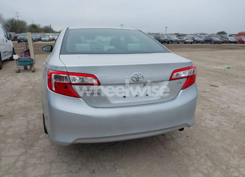 Photo 16 of 2014 Toyota Camry LE (VIN 4T4BF1FK4ER369676)