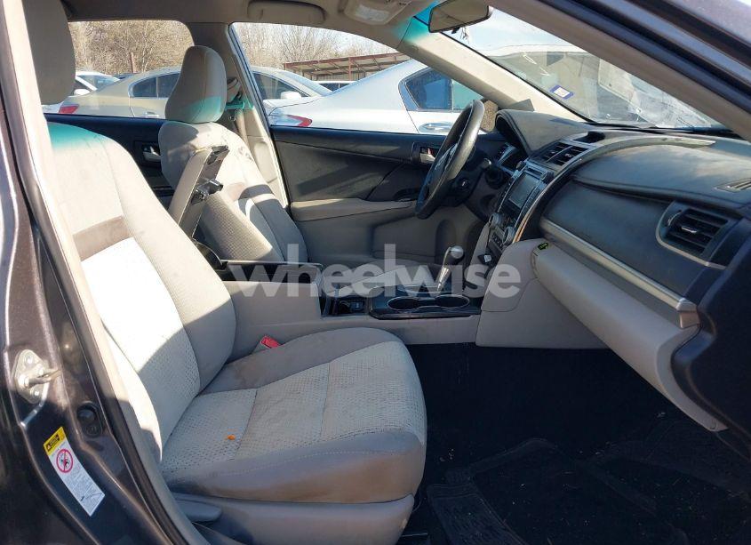 Photo 5 of 2014 Toyota Camry LE (VIN 4T4BF1FK4ER393203)