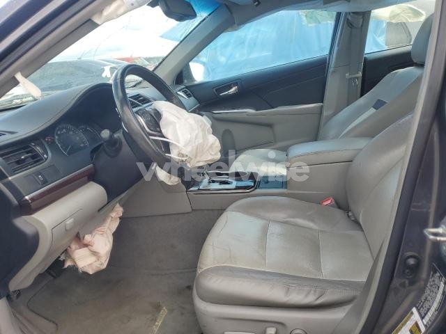 Photo 11 of 2014 TOYOTA CAMRY L (VIN 4T4BF1FK4ER395369)