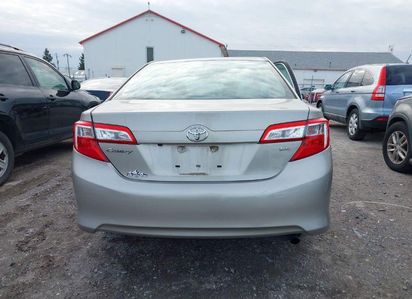 Photo 16 of 2014 Toyota Camry LE (VIN 4T4BF1FK4ER396408)