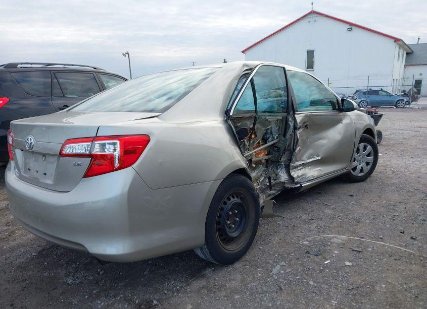 Photo 6 of 2014 Toyota Camry LE (VIN 4T4BF1FK4ER396408)